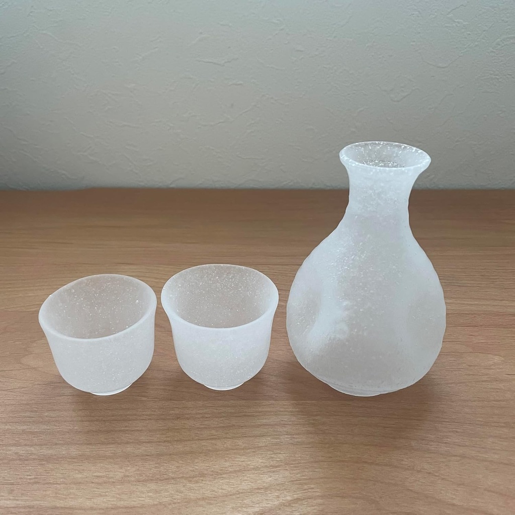 sake-bottle-and-sake-cup-set-glass-4.jpg
