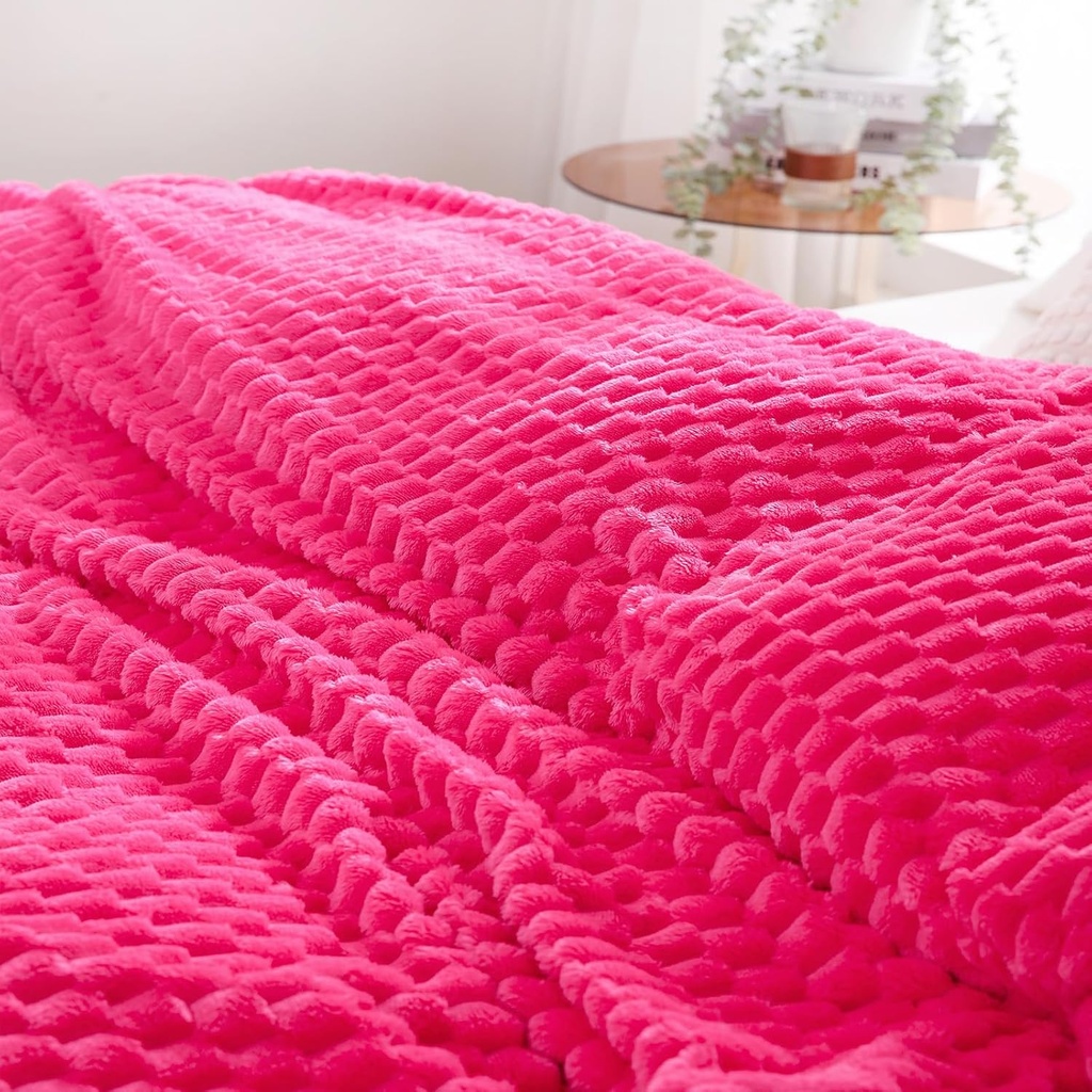 puncuntex-hot-pink-throw-blanket-5060-in-5.jpg