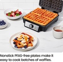 4-slice-belgian-waffle-maker-with-adjust-3.jpg