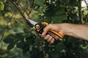 fiskars-anvil-gardening-shears-x-series--4.jpg