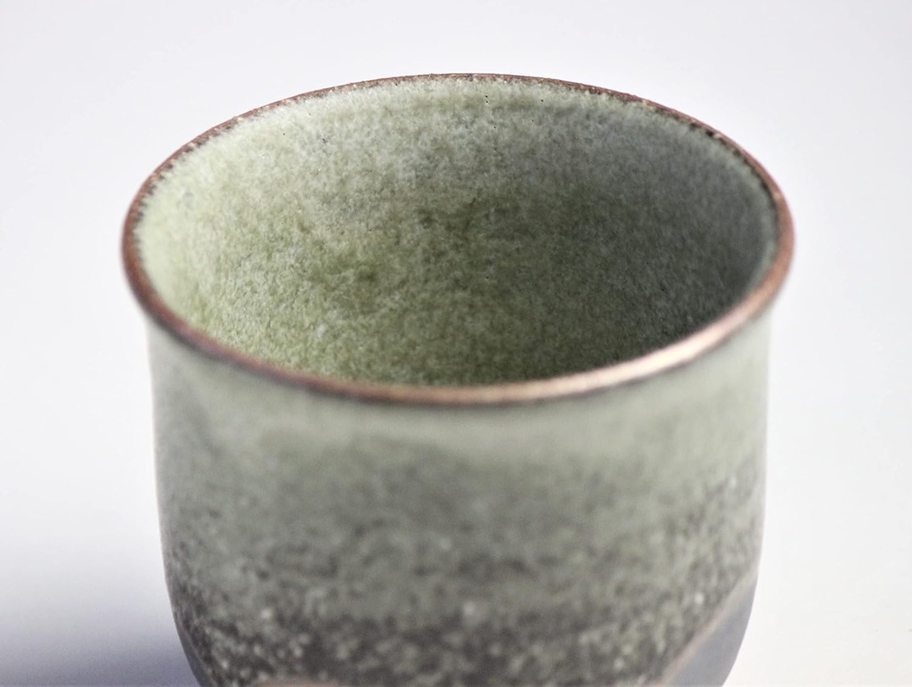 touri-shigaraki-ware-moe-yellow-tea-cup--2.jpg
