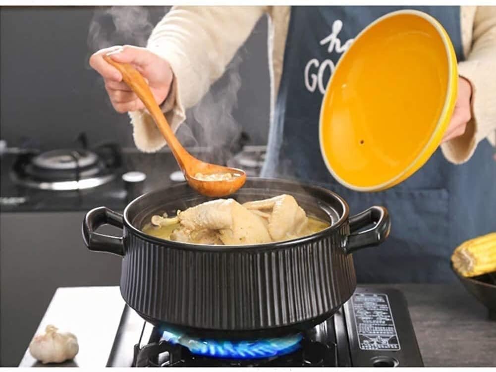 Refractory Ceramic Classic Casserole With Lid, Hot Pot Ceramic Saucepan with Yellow Lid, Healthy Pots Clay Pot Casserole Slow Cooker,Home Kitchen Ceramic Casserole (Black a 2.1Quart)