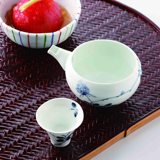 [BRSWICD5PJYQMETO] TOKYO MATCHA SELECTION - Sake Pot & 2 Cups Set : Wild Flower - Japanese Hasami Porcelain [Standard ship by SAL with Tracking number & Insurance]